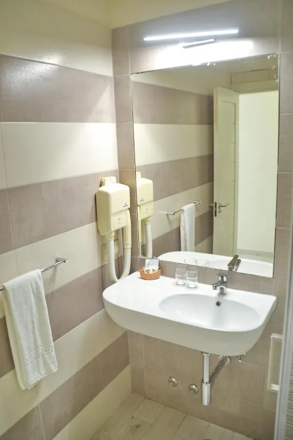 Ouril Hotel Julia Santa Maria 3*,  Cape Verde