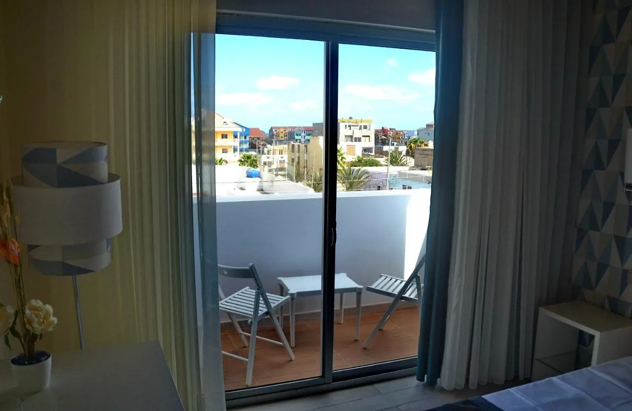 Ouril Hotel Julia Santa Maria